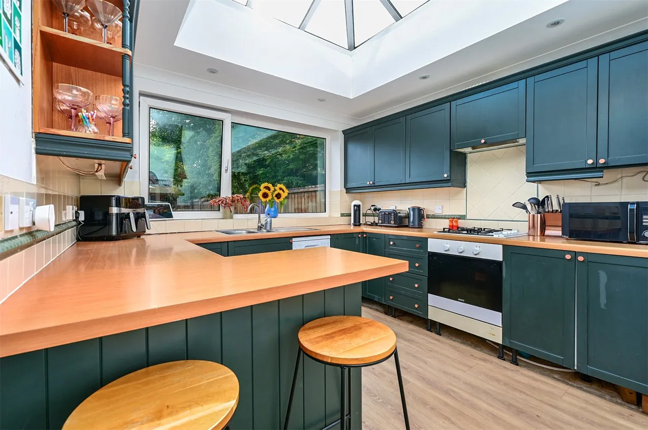 Star Lane, Ash, Guildford, Surrey, GU12 6RJ, photo 6