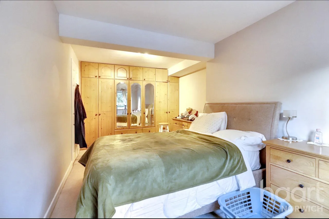 Plumstead Road East, Norwich, NR7, photo 13