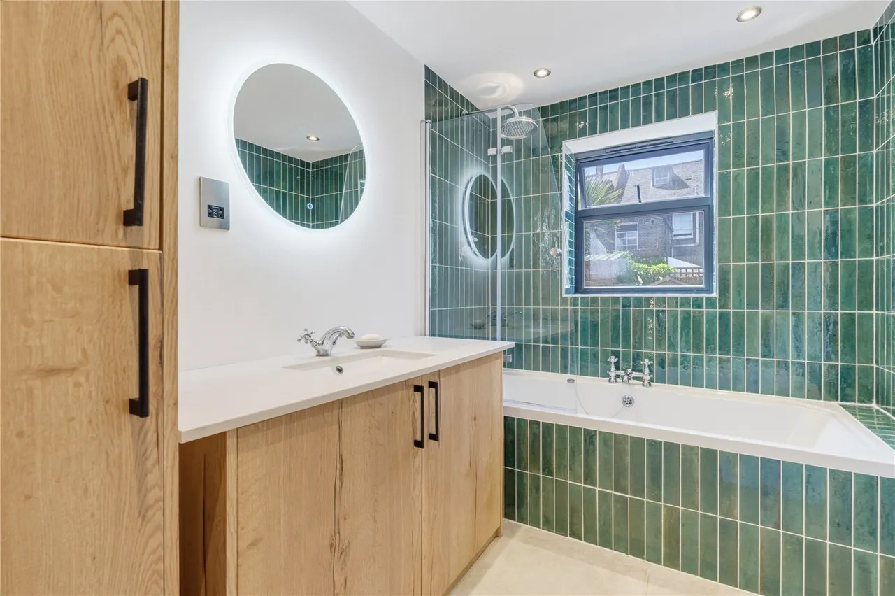 Auckland Road, London, SW11, photo 7