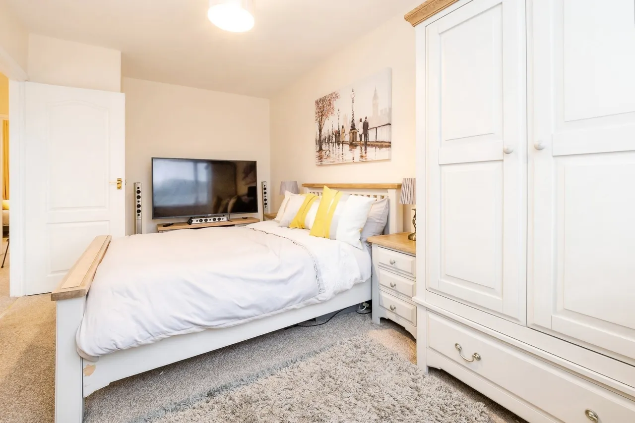 Whybridge Close, Rainham, RM13, photo 9