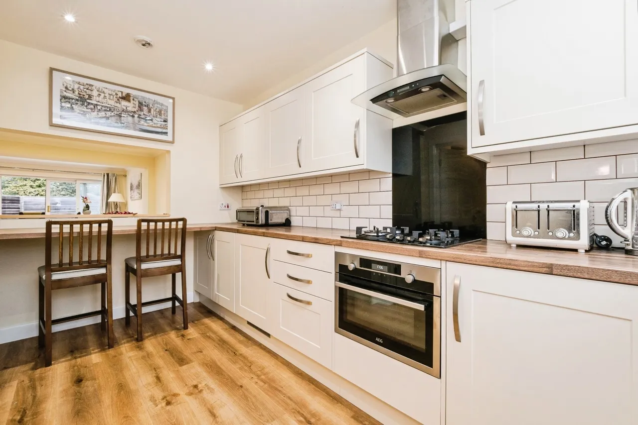 Whybridge Close, Rainham, RM13, photo 4