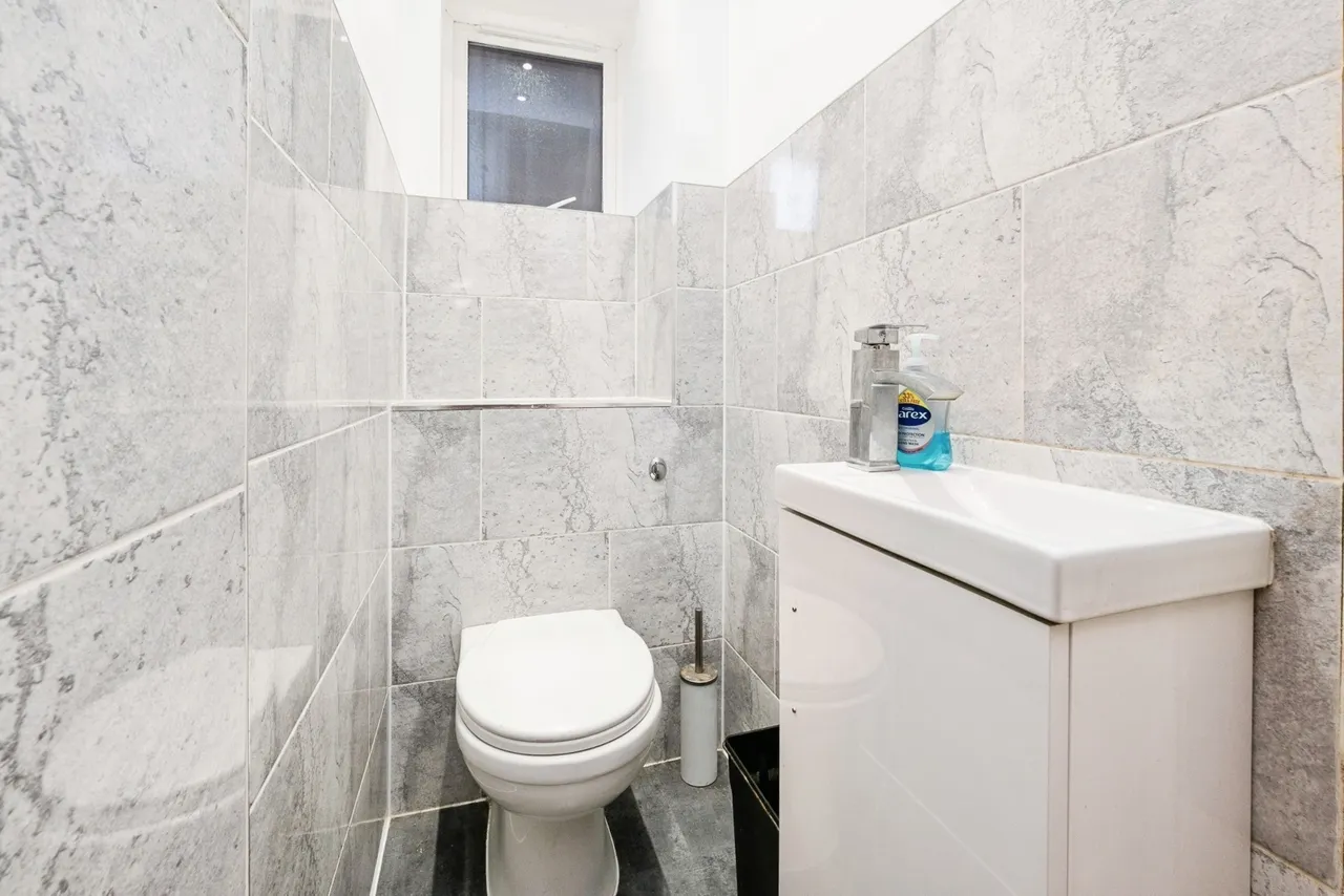 Whybridge Close, Rainham, RM13, photo 16