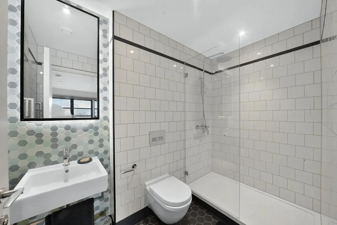 Astell House, 35, Lyell Street, City Island, London, E14, photo 13