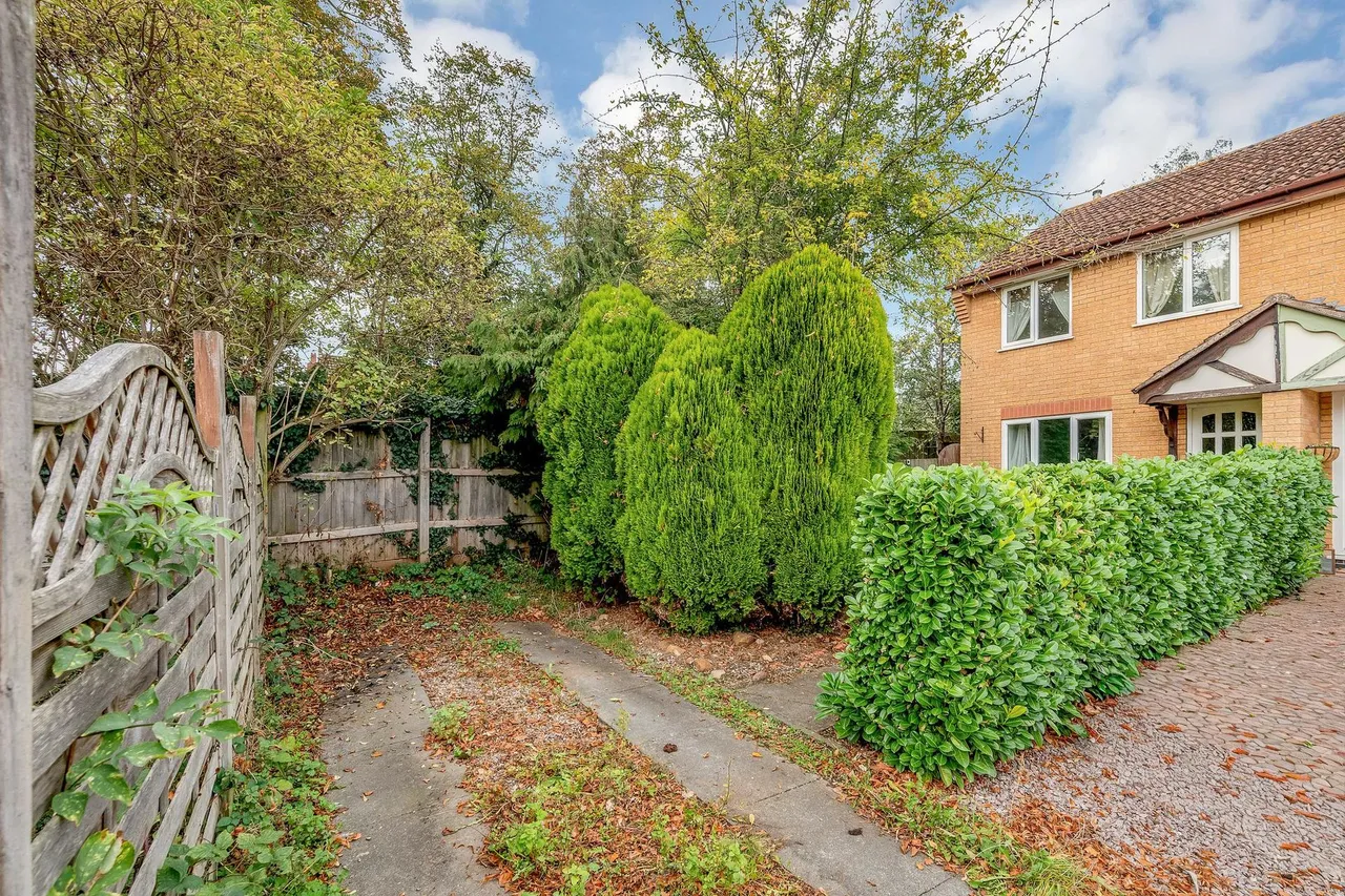 Plover Close, Oakham, LE15, photo 9