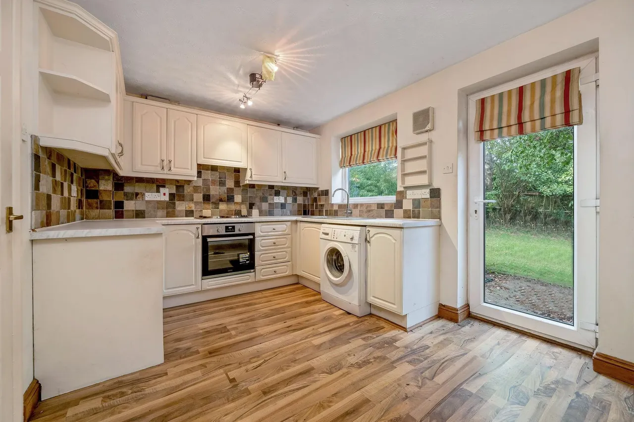 Plover Close, Oakham, LE15, photo 2