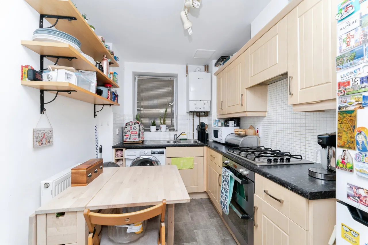 Waxlow Way, Northolt, UB5, photo 6