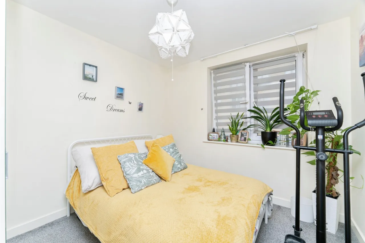 Waxlow Way, Northolt, UB5, photo 10