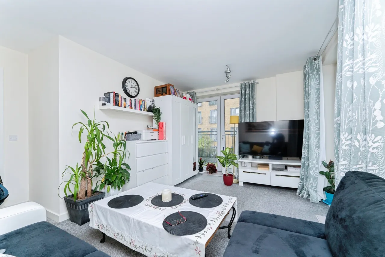 Waxlow Way, Northolt, UB5, photo 8