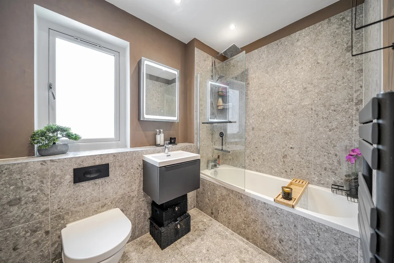 Foxley Lane, Purley, CR8, photo 9