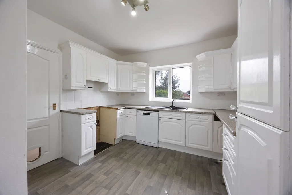Marlborough Avenue, Wigan, photo 6