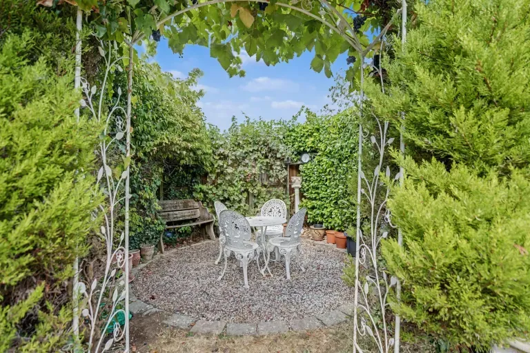 Kings Pond Close, Dunton, SG18, photo 21