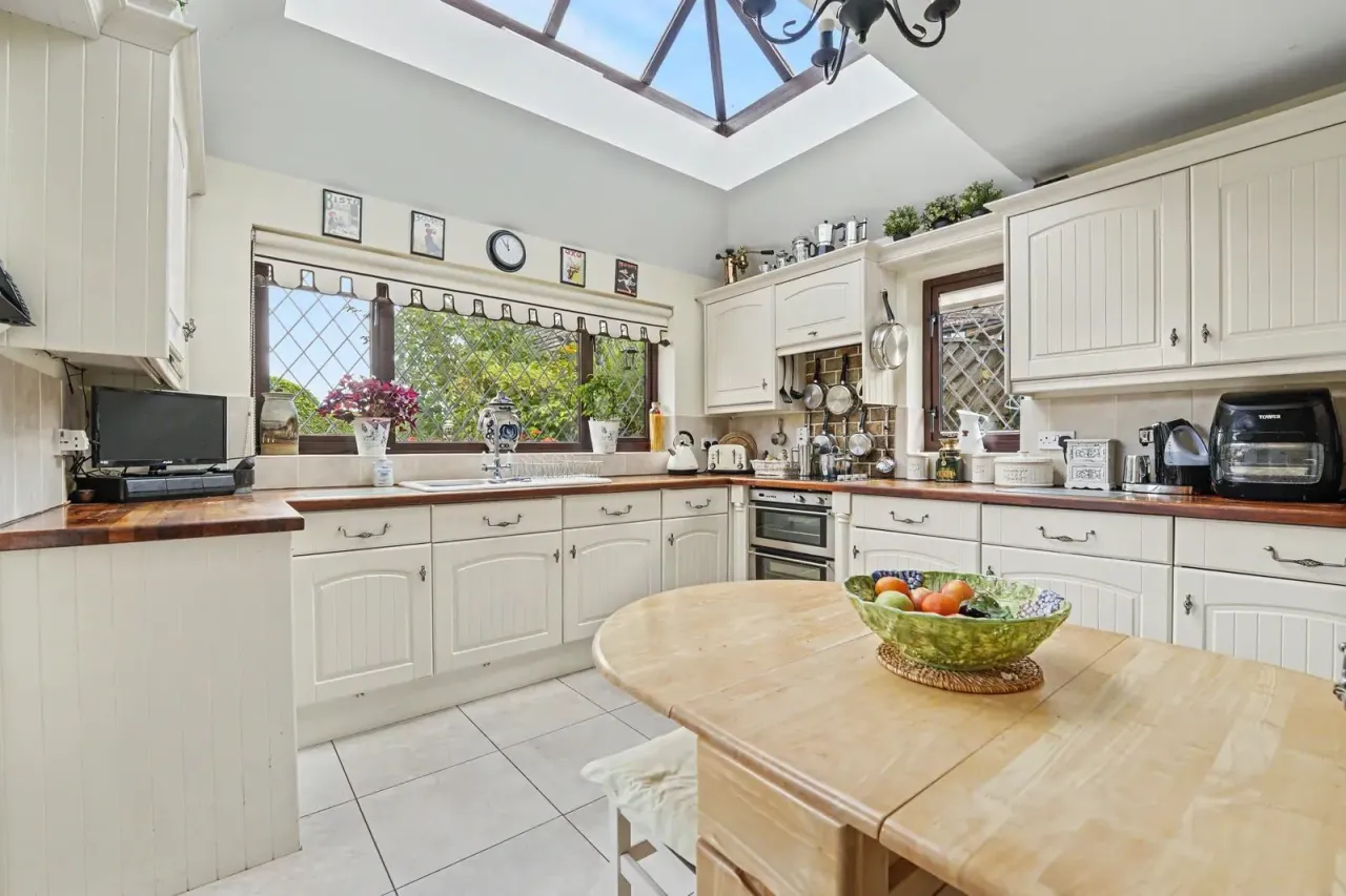 Kings Pond Close, Dunton, SG18, photo 8