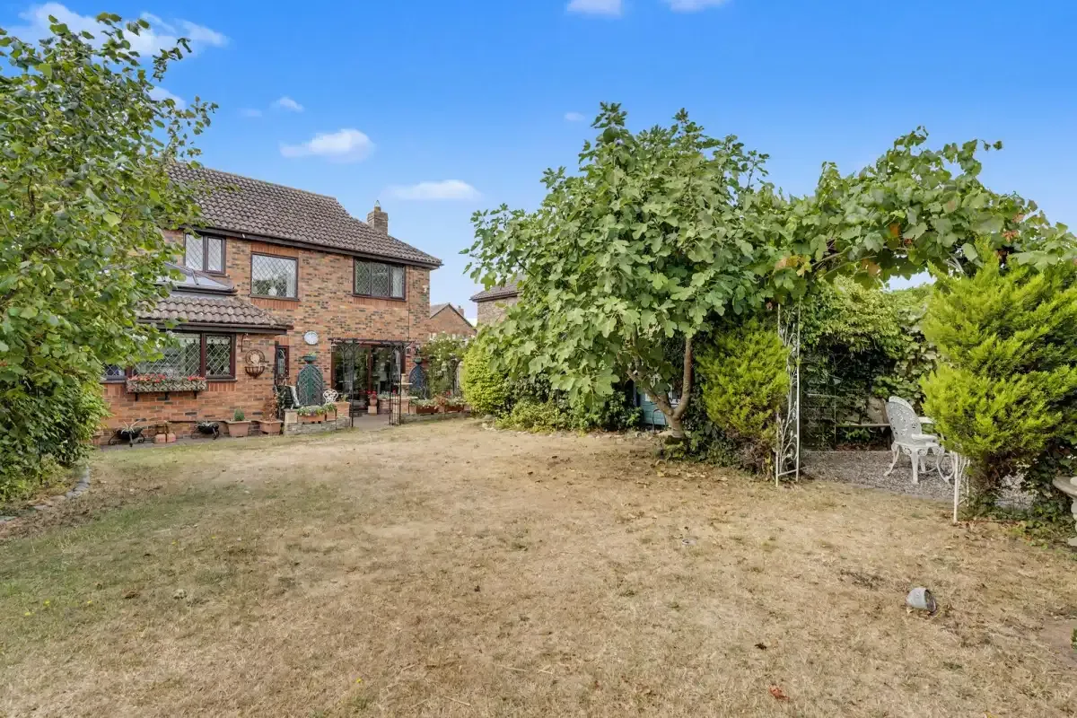 Kings Pond Close, Dunton, SG18, photo 28