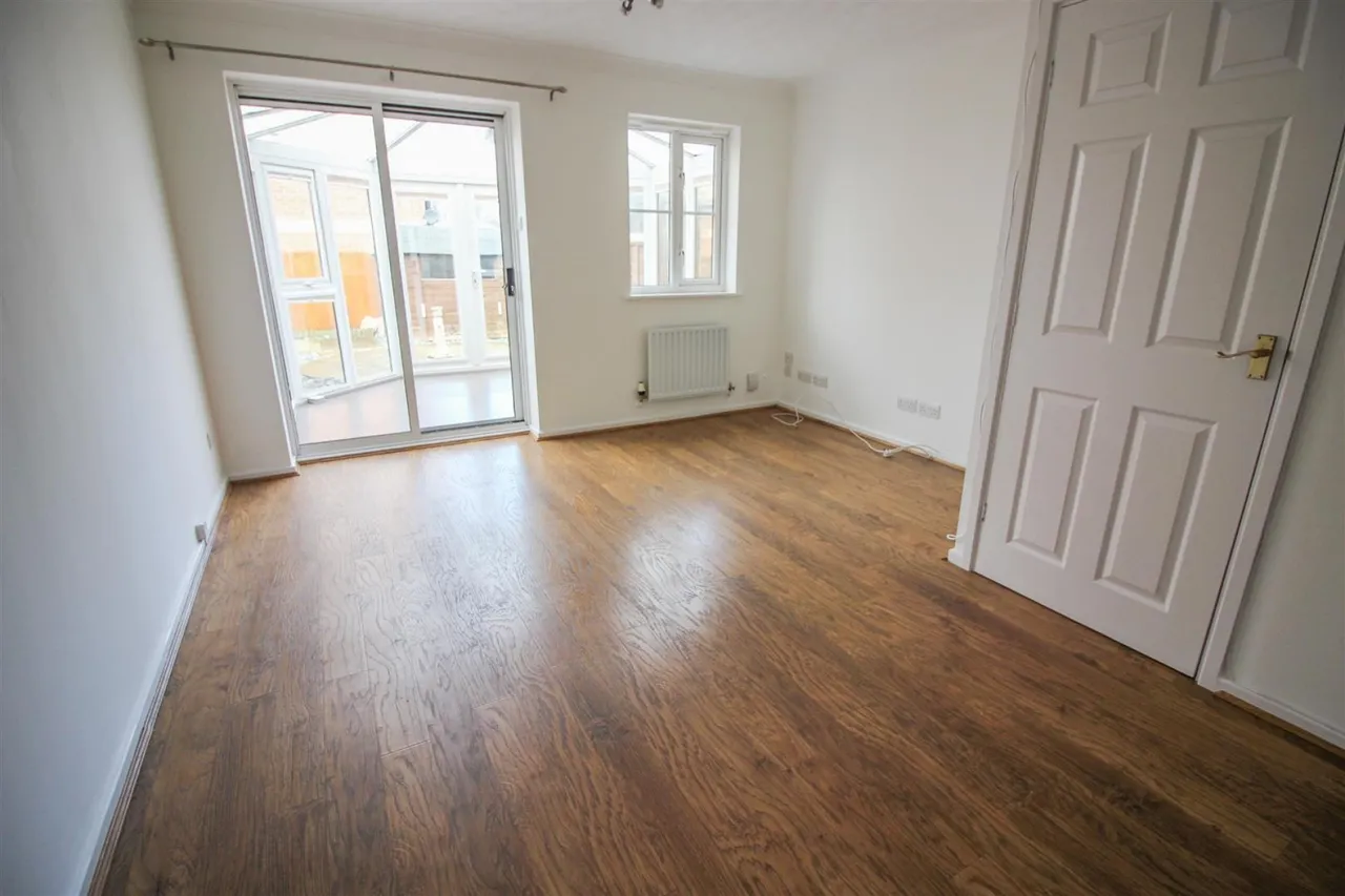 Bentley Drive, Church Langley, CM17, photo 6