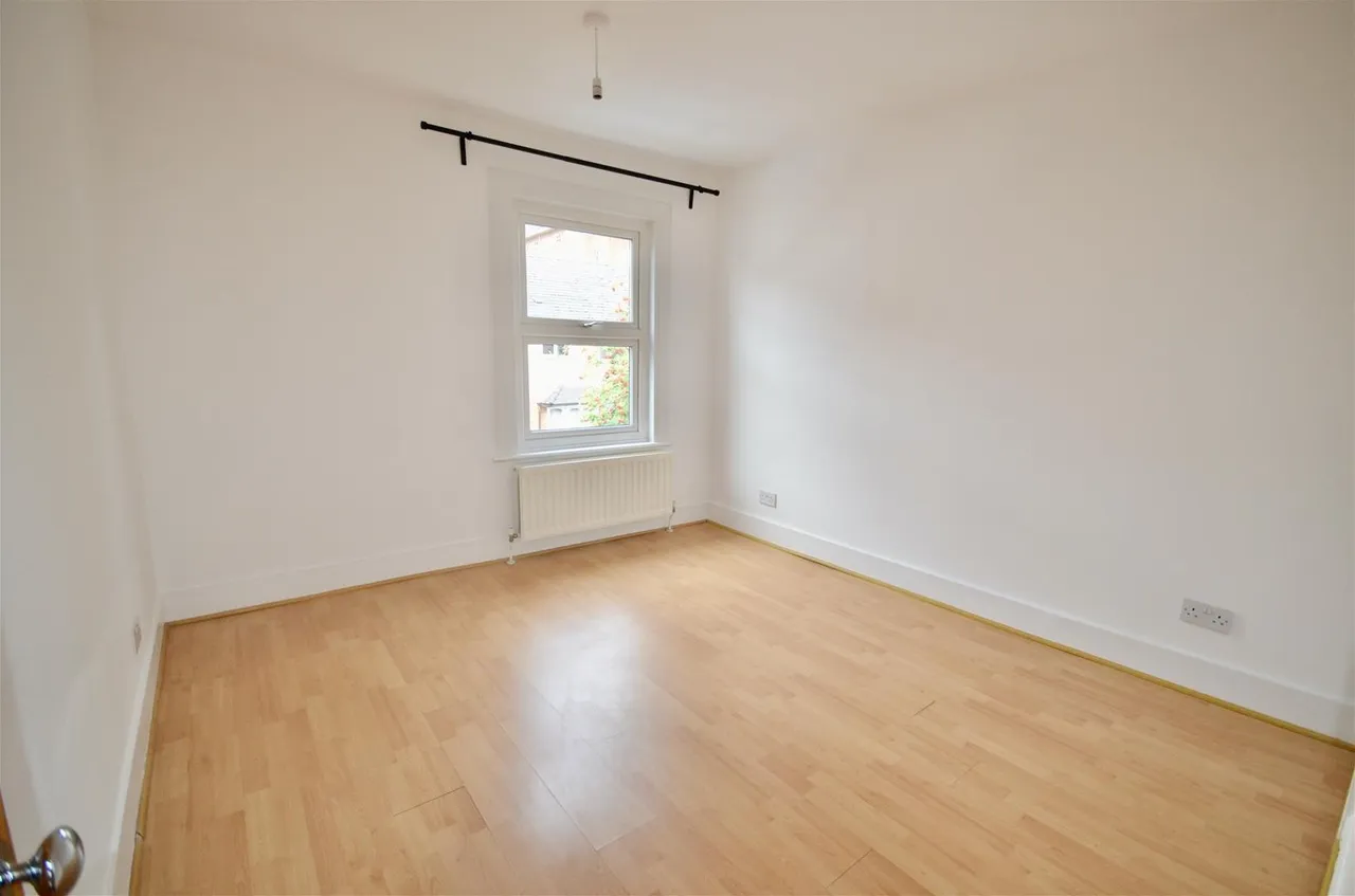 Estcourt Road, Watford, photo 7