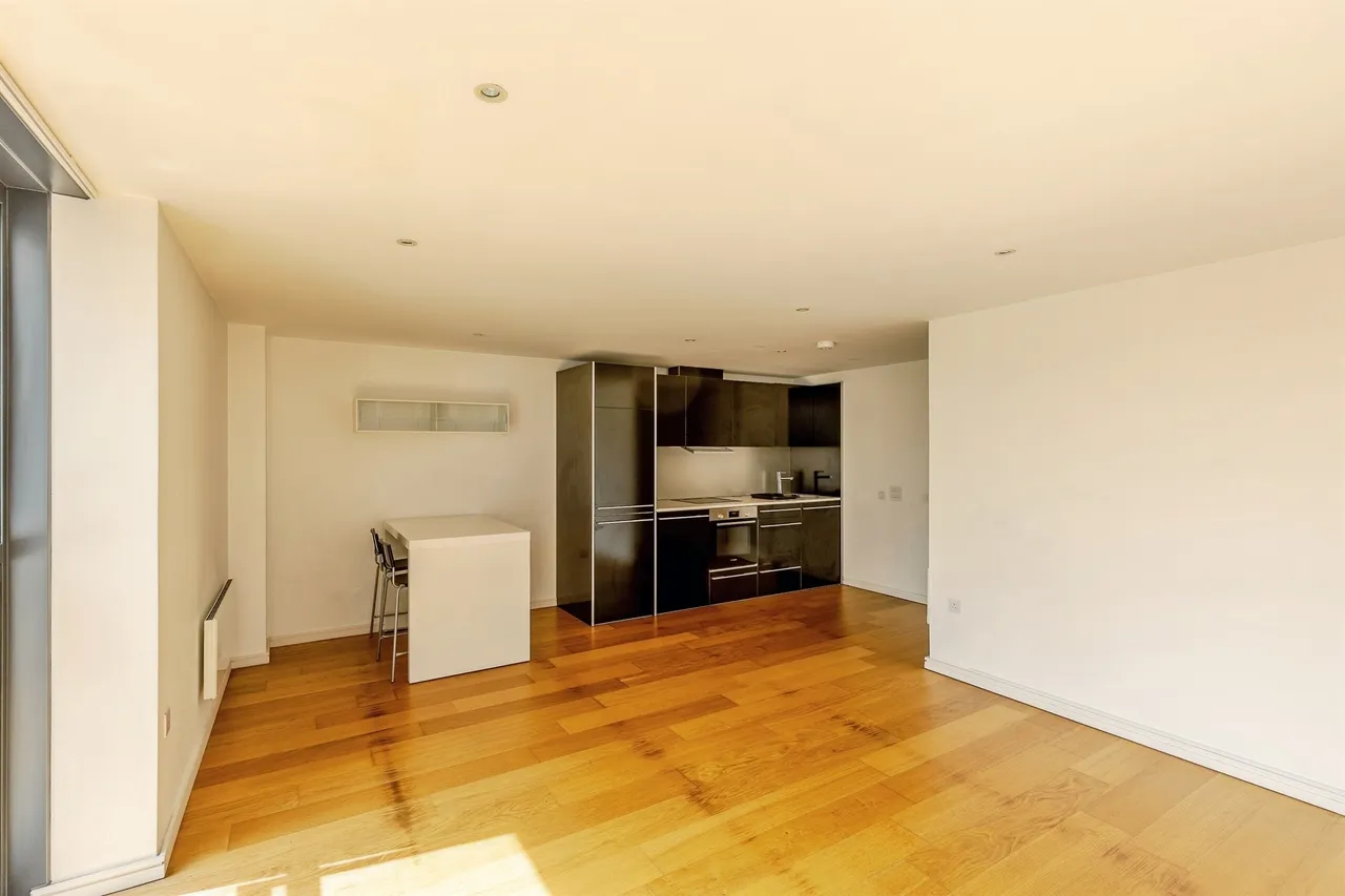 Skypark Road, Bristol, photo 5
