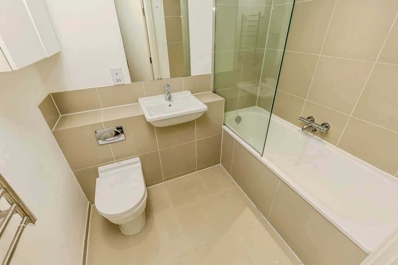 Skypark Road, Bristol, photo 9