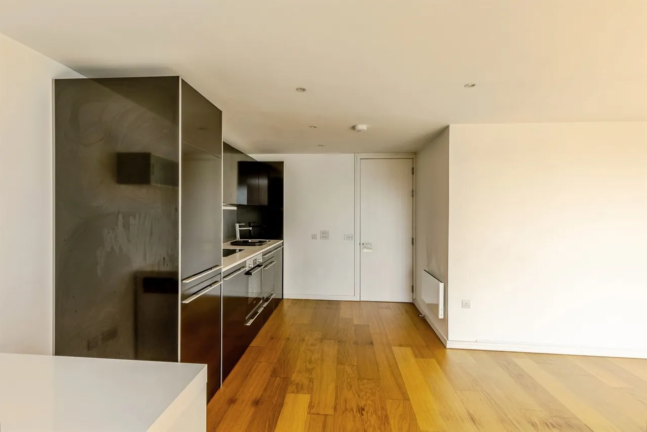 Skypark Road, Bristol, photo 8