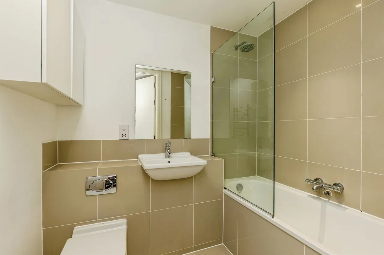 Skypark Road, Bristol, photo 10