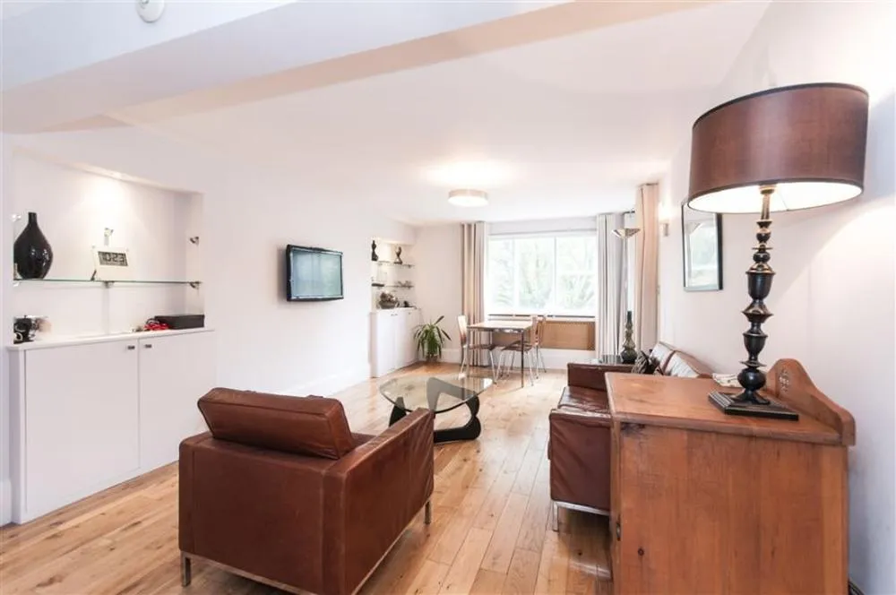 3 bed flat to rent, Portsea Place, Paddington, W2