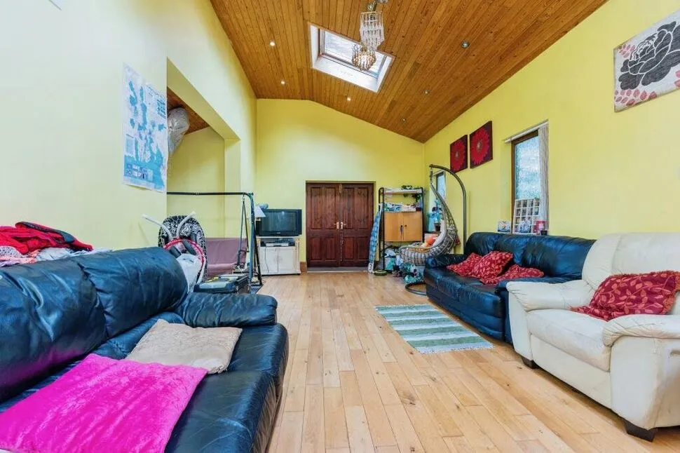Lisburne Lane, Offerton, SK2, photo 5