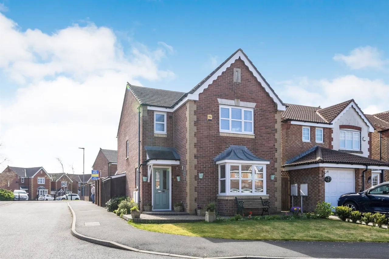 3 bed house for sale — Cottingham Grove, Thornley, DURHAM
