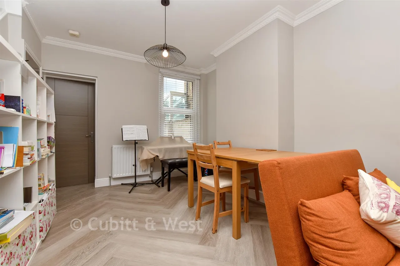 Tharp Road, Wallington, SM6, photo 4