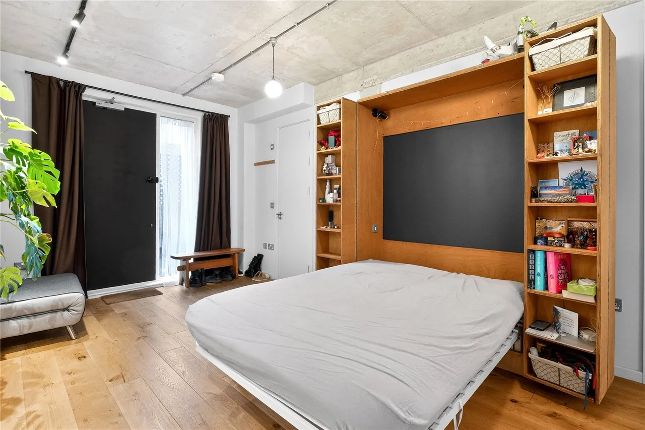 Wallis Road, London, E9, photo 10