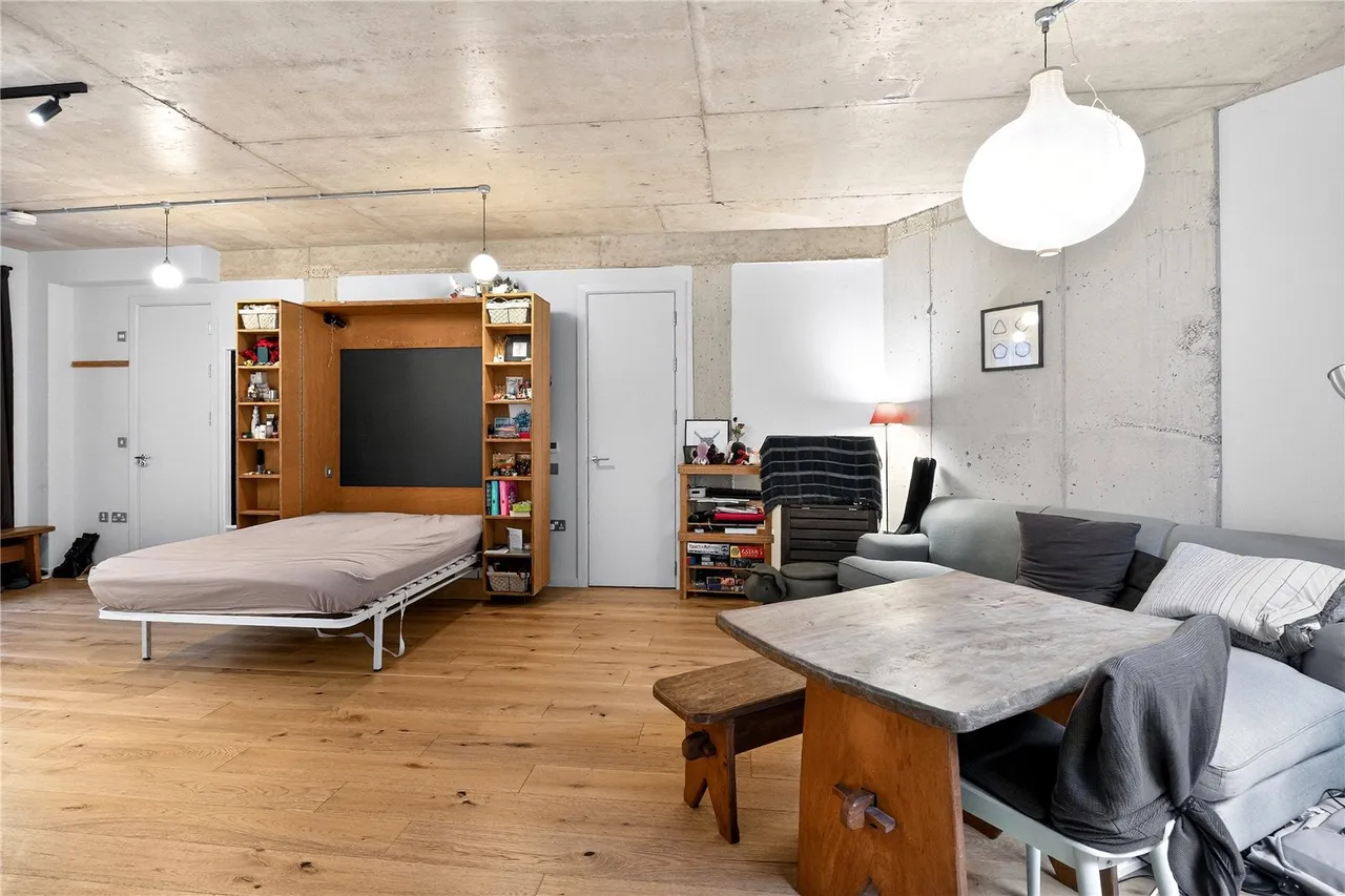 Wallis Road, London, E9, photo 12