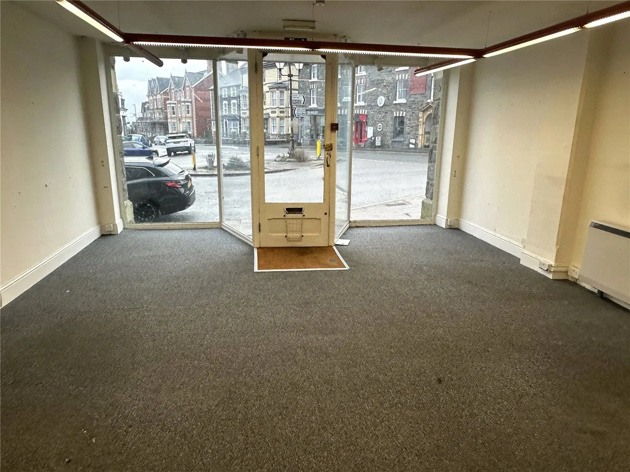 Station Crescent, Llandrindod Wells, photo 2