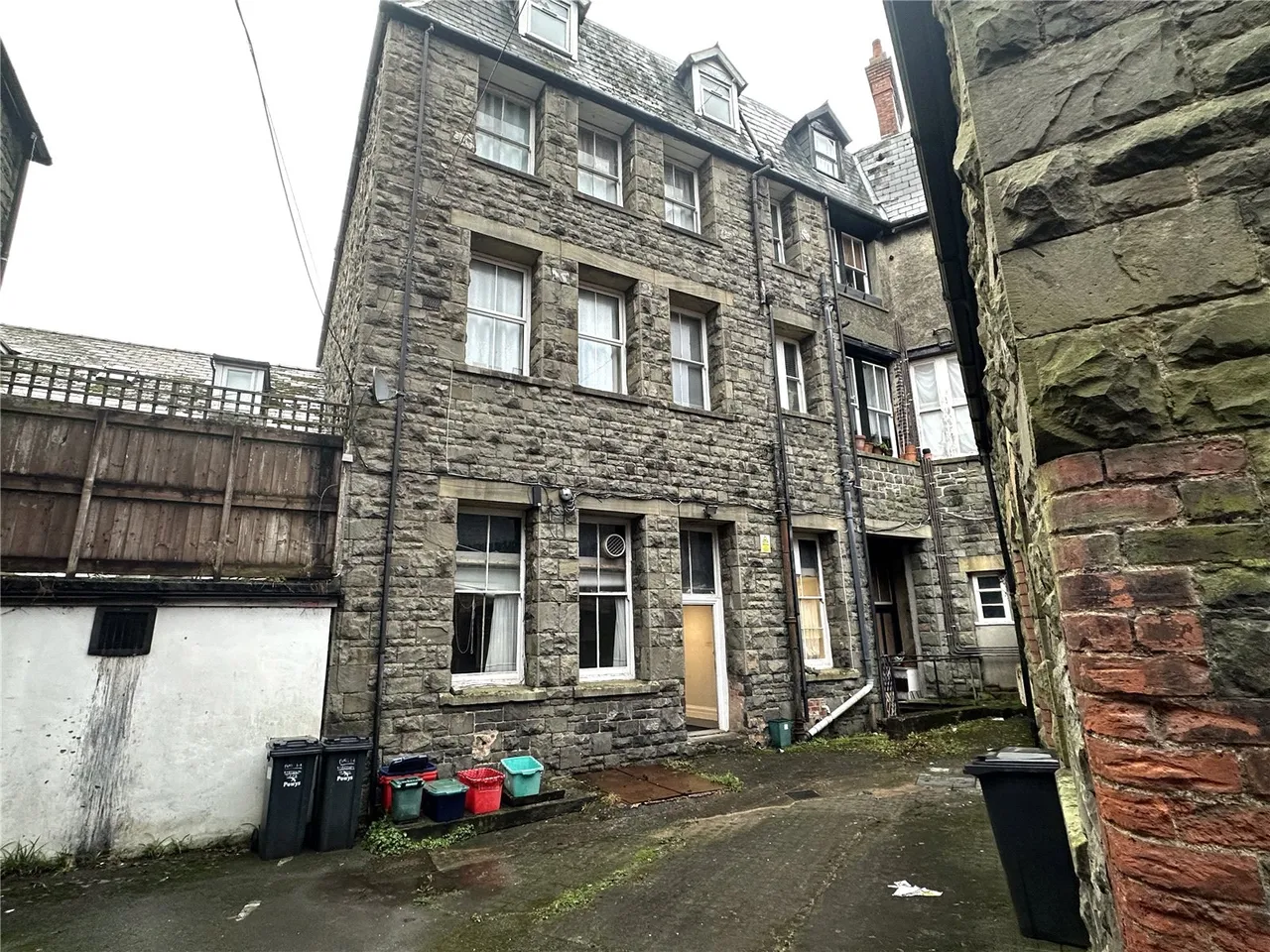 Station Crescent, Llandrindod Wells, photo 10