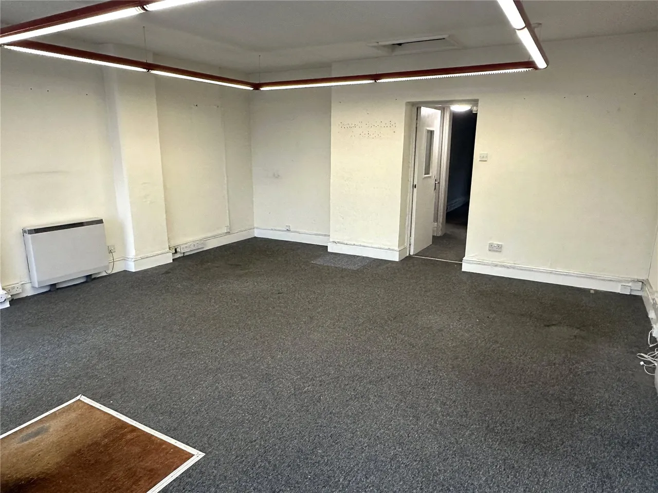 Station Crescent, Llandrindod Wells, photo 3