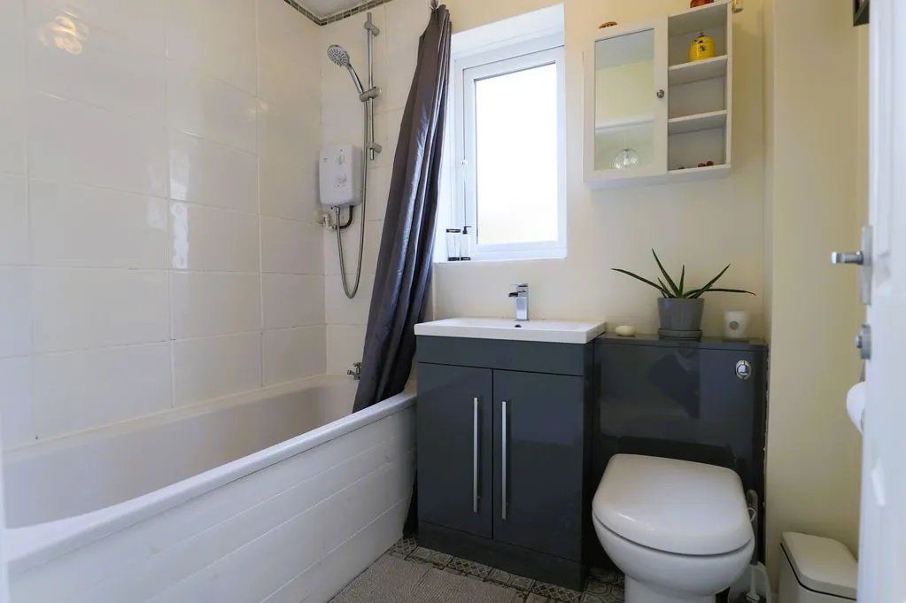 Plassey Close, Exeter, photo 8