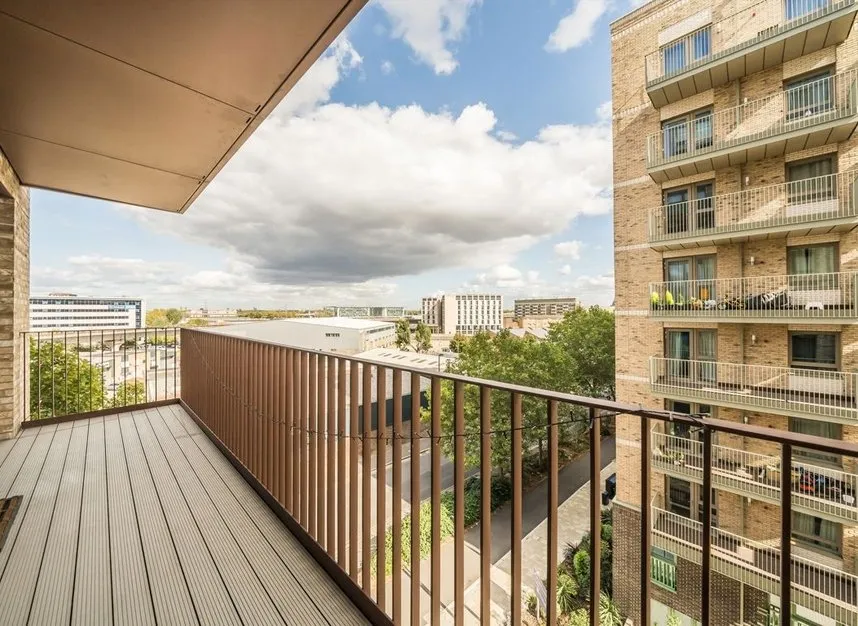 3 bed property for sale, Wray Avenue, Silvertown, E16