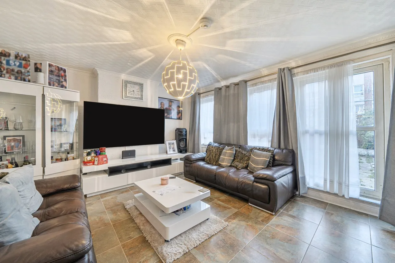 Robert Street, SE18, photo 8