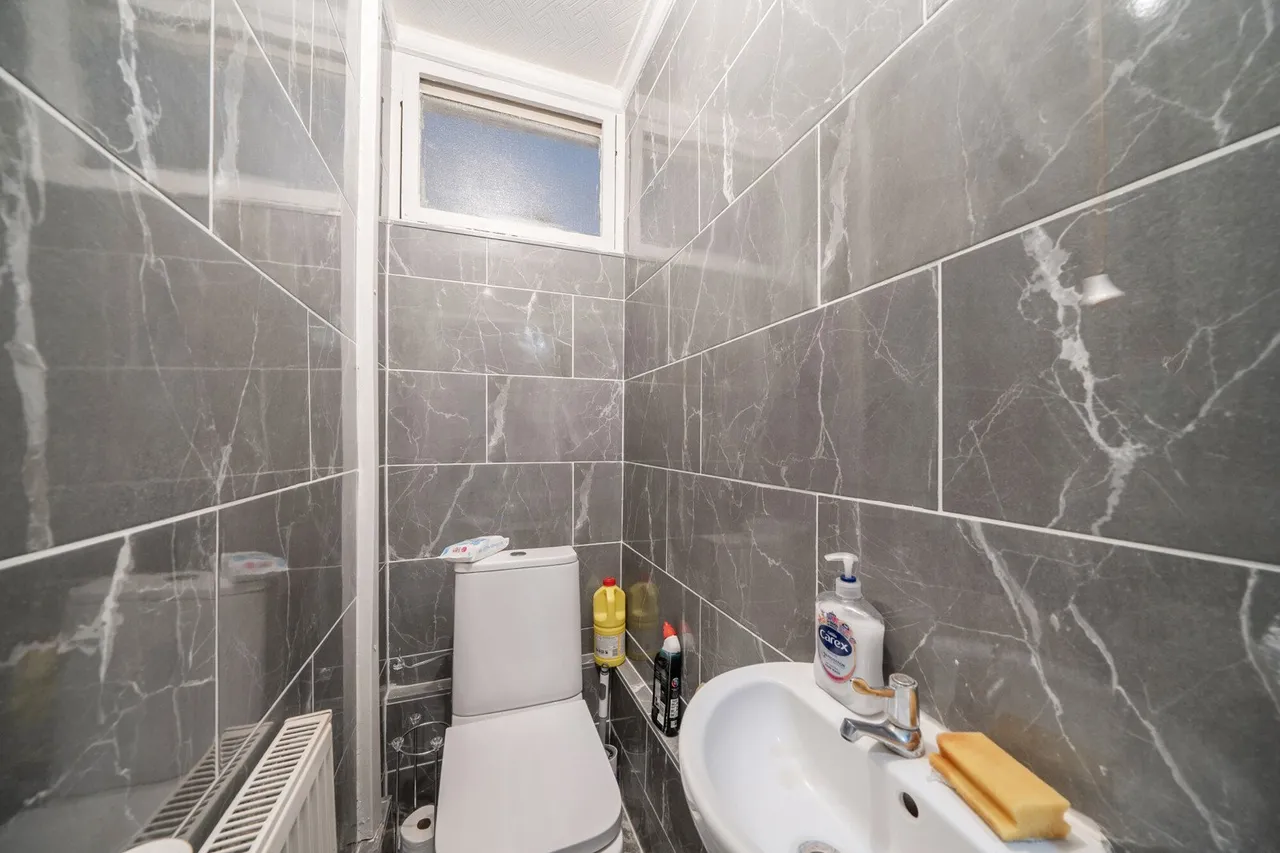 Robert Street, SE18, photo 15