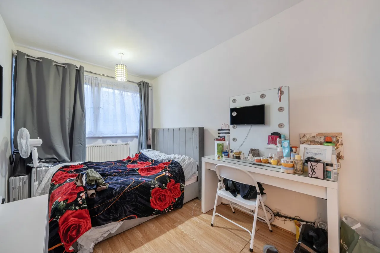 Robert Street, SE18, photo 5
