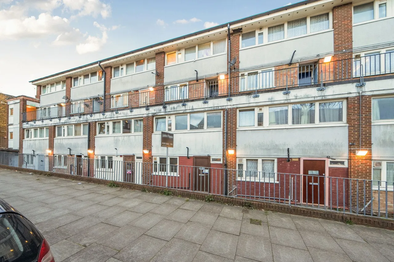 Robert Street, SE18, photo 17
