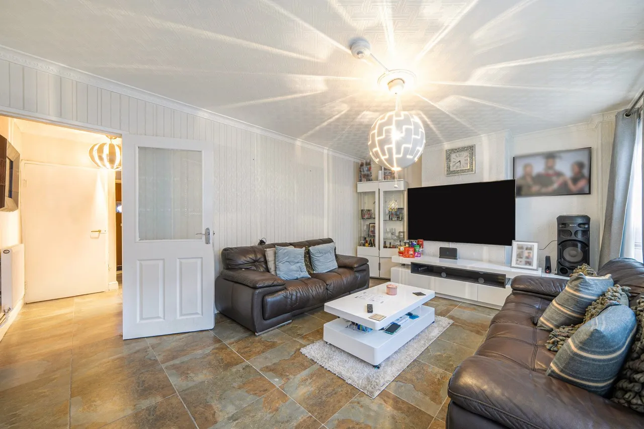 Robert Street, SE18, photo 2