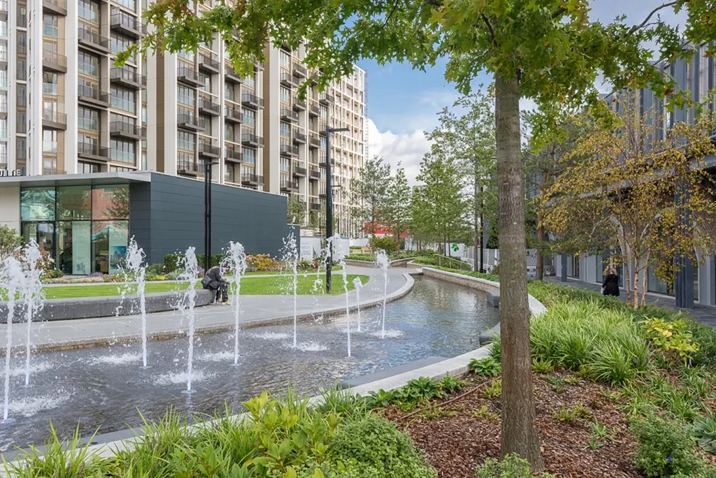 Fountain Park Way, White City, W12, photo 16