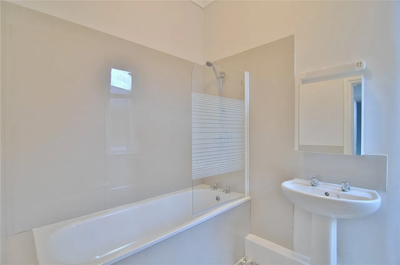 Gunhouse Lane, Bowbridge, GL5, photo 7
