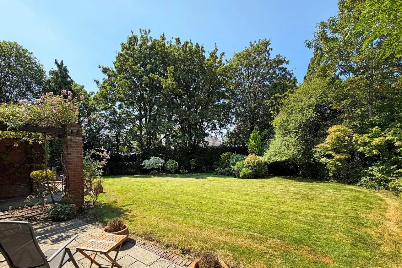 The Coppice, Hale Barns, Cheshire WA15 0DU, photo 25
