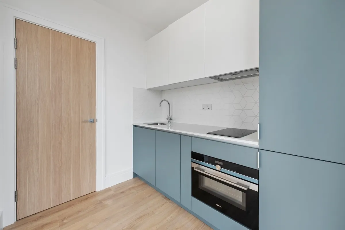 Pyrcroft Road, Chertsey, KT16, photo 3