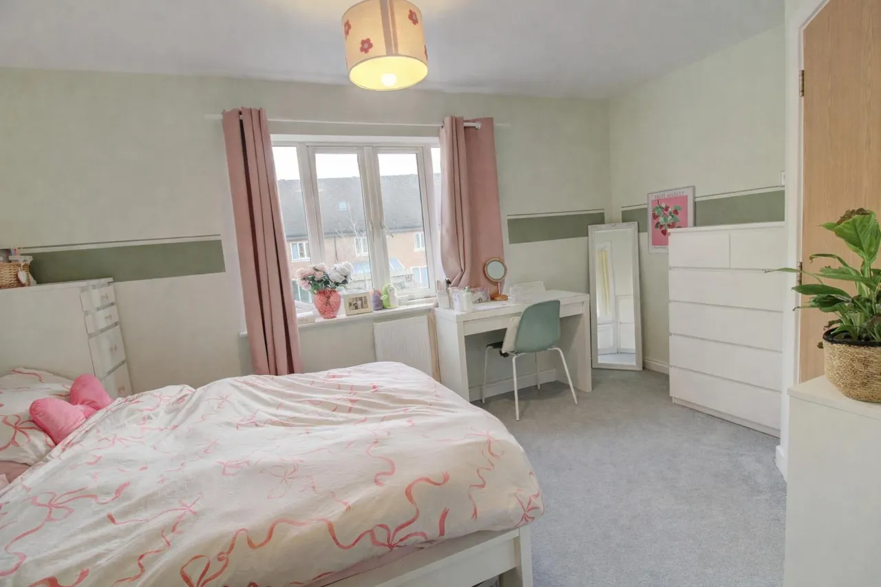 Reeds Meadow, Redhill, RH1, photo 7