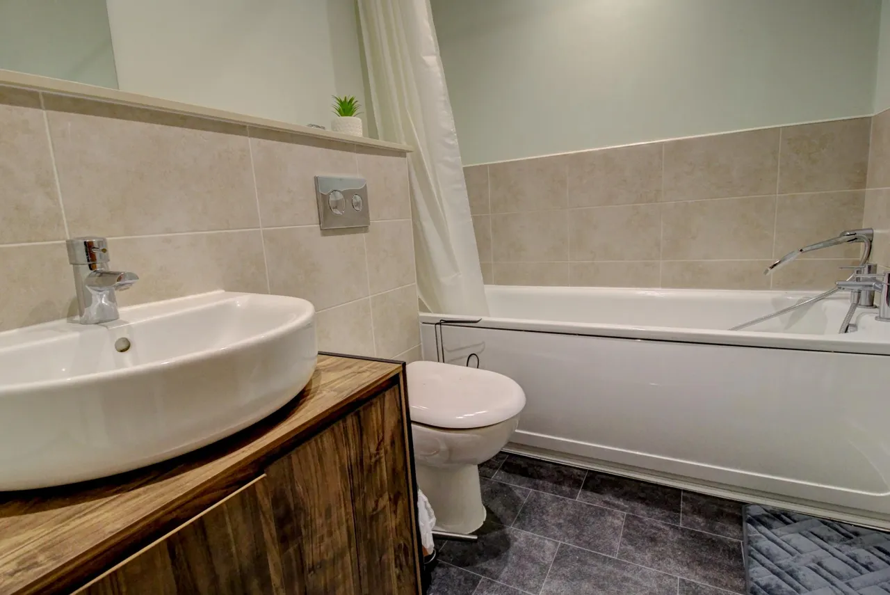 Reeds Meadow, Redhill, RH1, photo 10