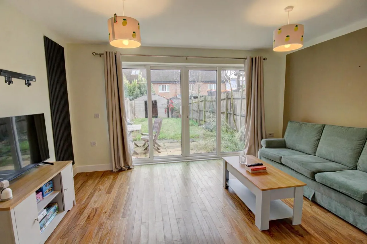 Reeds Meadow, Redhill, RH1, photo 2