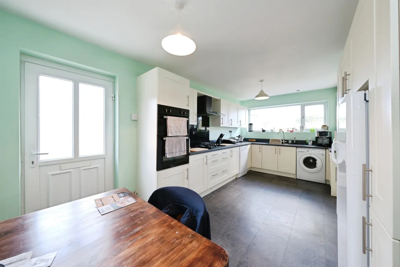 Brook Lane, Clowne, Chesterfield, photo 5