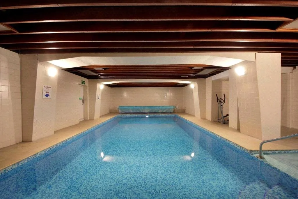 The Knoll, Ealing, W13, photo 22
