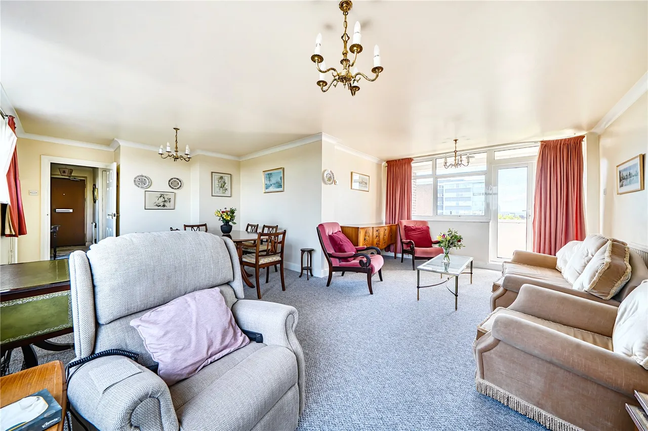 The Knoll, Ealing, W13, photo 5