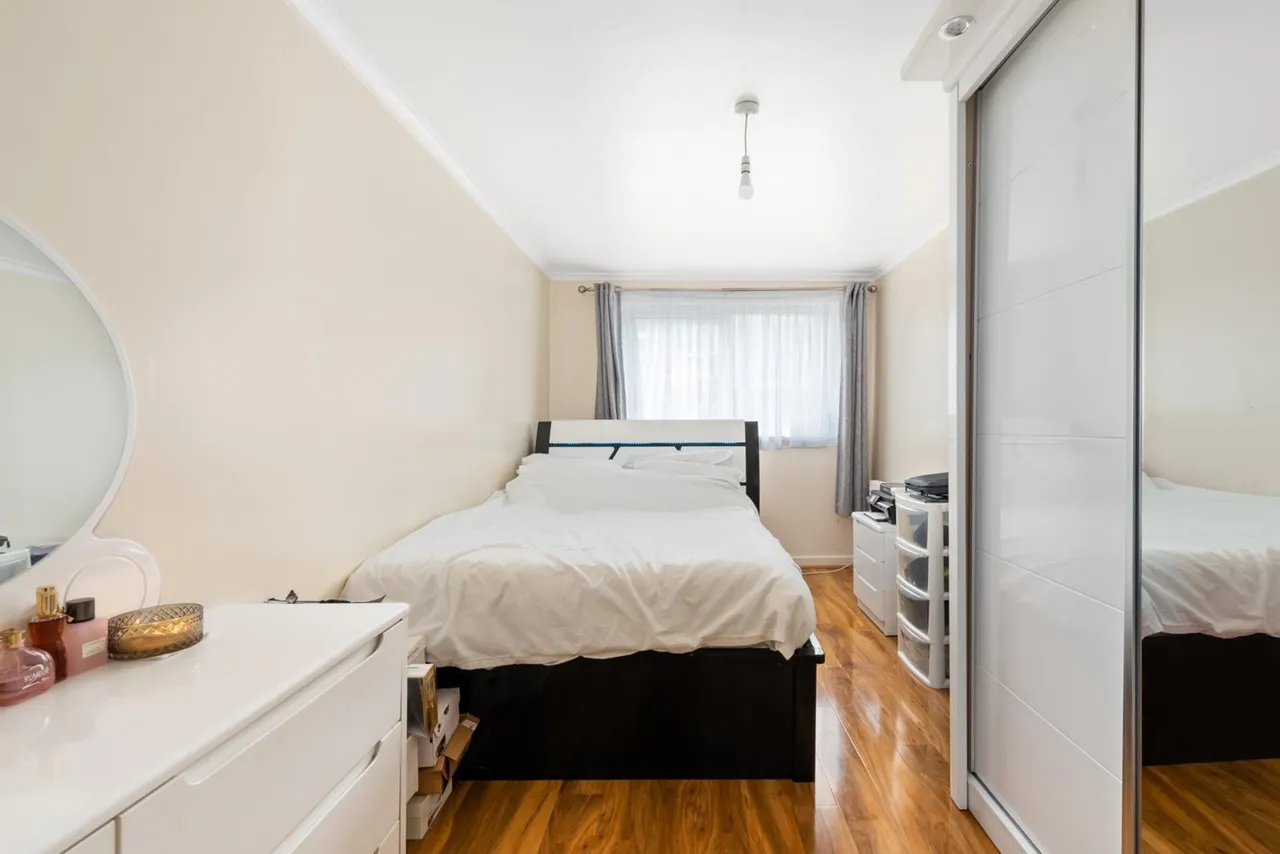 26 Clifton Way, London, photo 6
